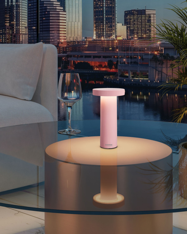 VOLUME – Roze, oplaadbare tafellamp van Sompex – afbeelding 4