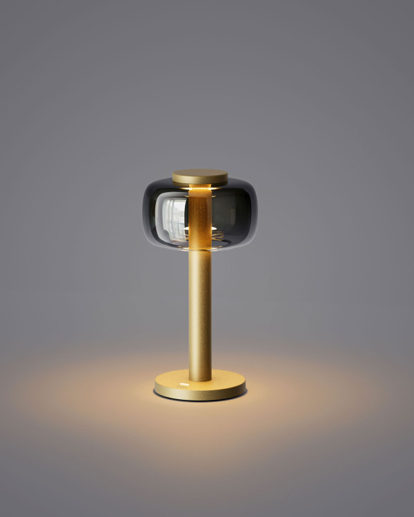 ODEON – goud mat, oplaadbare tafellamp van Elle Decoration – afbeelding 2